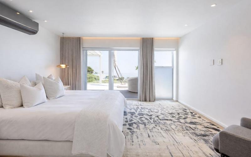 4 Bedroom Property for Sale in Llandudno Western Cape